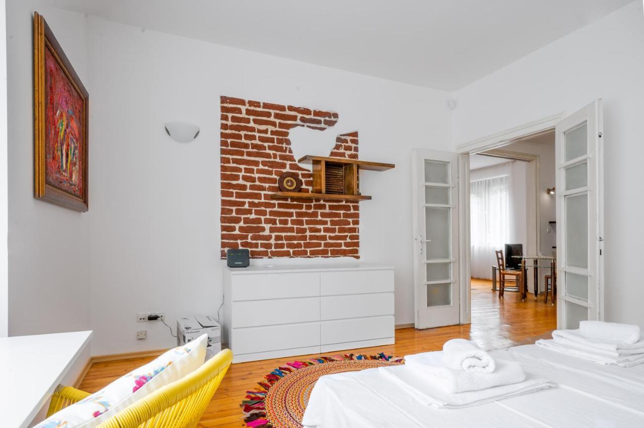 Sofia'S Vintage Gem: Spacious 2Bd Flat On Solunska Apartment Exterior photo