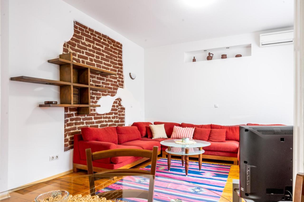 Sofia'S Vintage Gem: Spacious 2Bd Flat On Solunska Apartment Exterior photo